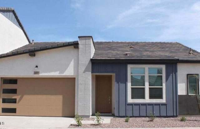 1912 E Rosemary Drive