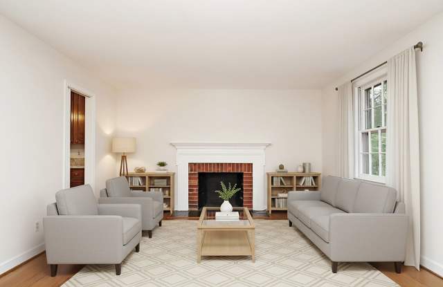 Charming Greenbrier Home on Half-Acre