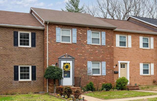 425 Ridgemore Street - 425 Ridgemore Street, Falmouth, VA 22405