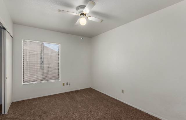 Photo of Charming 3 bed 2 bath home in Peoria!