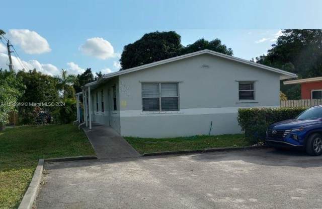 5606 Polk St - 5606 Polk Street, Hollywood, FL 33021