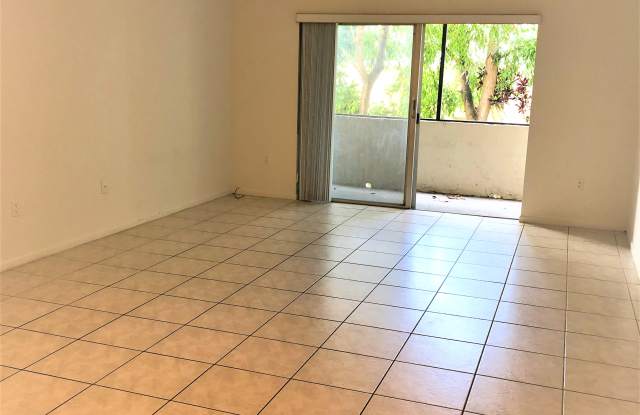 6904 North Kendall Drive