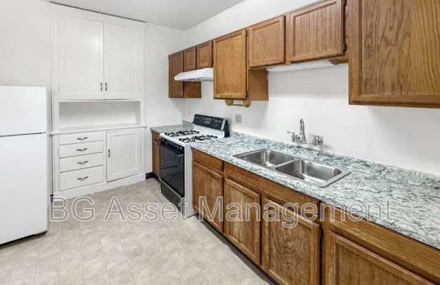 1000 E 33rd Street