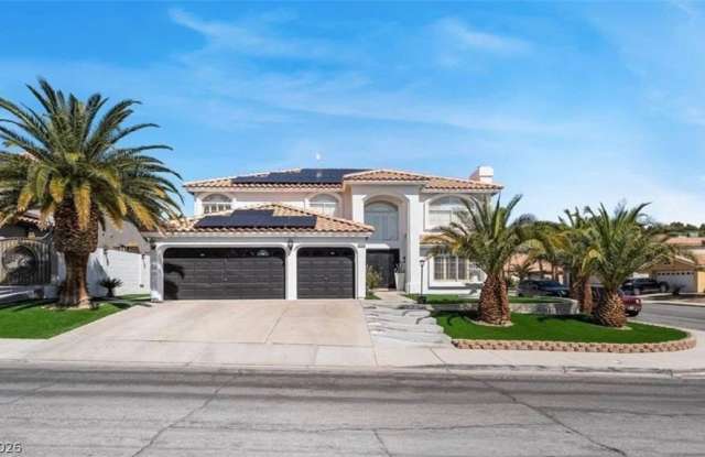 2702 Cricket Hollow Court