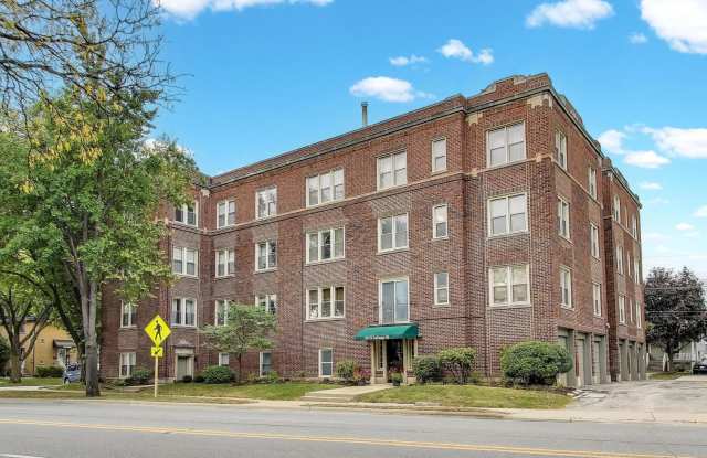 Photo of 600 N La Grange Road unit: A2