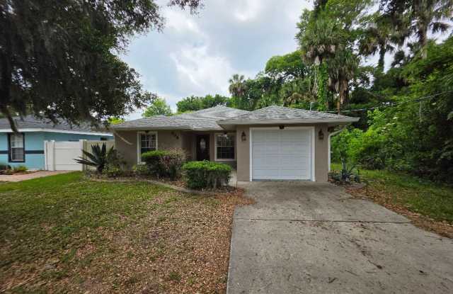 Beautiful 3 Bedroom 2 Bathroom Daytona Beach Home