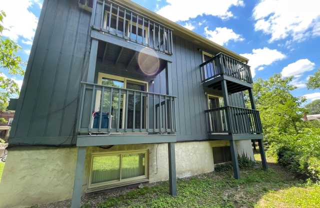 Photo of 2022 Summit St.