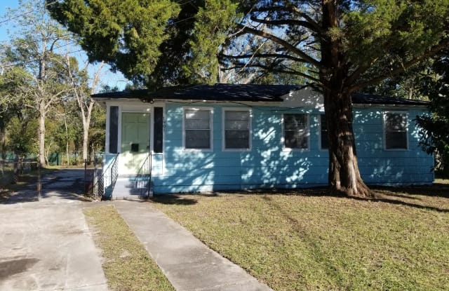 1901 PULLMAN CT - 1901 Pullman Court, Jacksonville, FL 32209