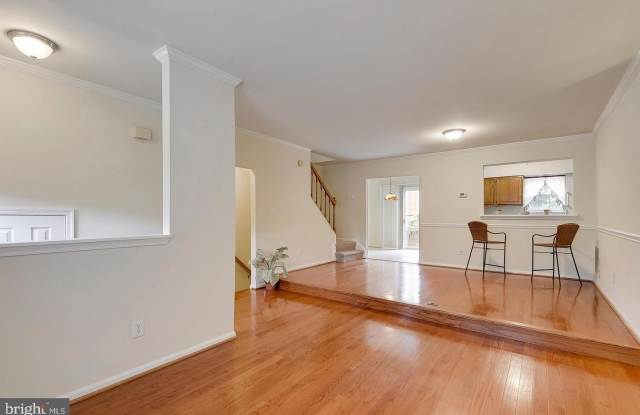 12321 SLEEPY LAKE COURT