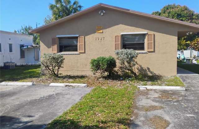 1717 Shenandoah St # 2