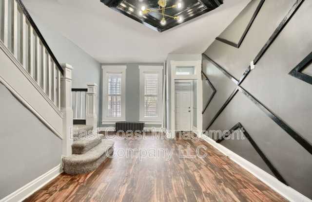304 N Pulaski St