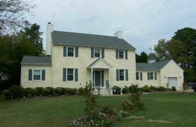 15 Elm Avenue