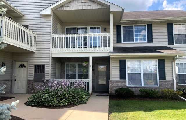 Large 2 Bedroom Plus Den, 2 Bath Upper Condo at State Street Village - 1720 State Street, Union Grove, WI 53182