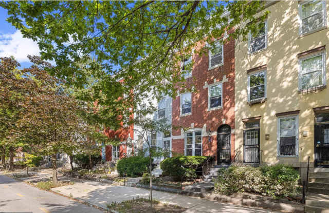 Photo of 2725 Maryland Avenue - 201