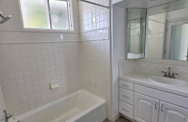 134 San Vicente Boulevard