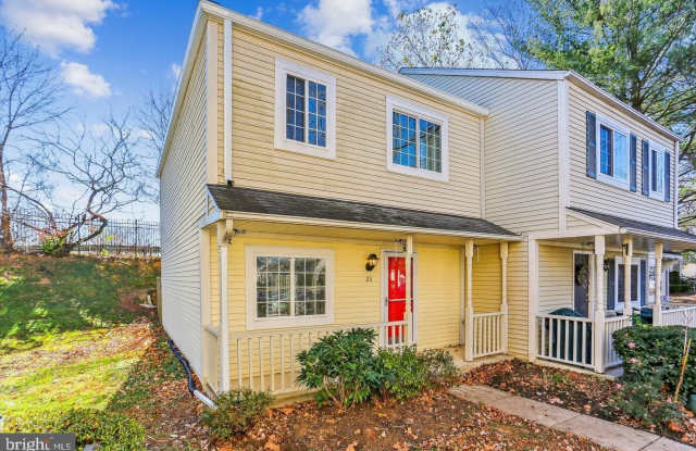 23 STONEY POINT Court