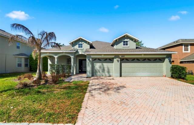 6823 GREEN HERON Drive