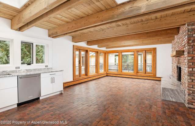 525 S Original Street unit: E