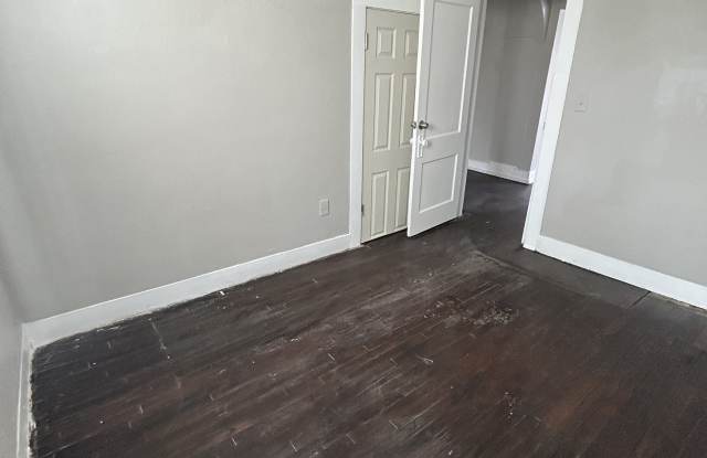 313 Southwest 34th AvenueA