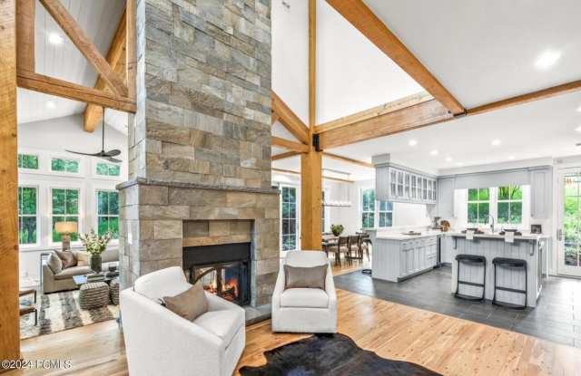 2585 Aspen Springs Drive