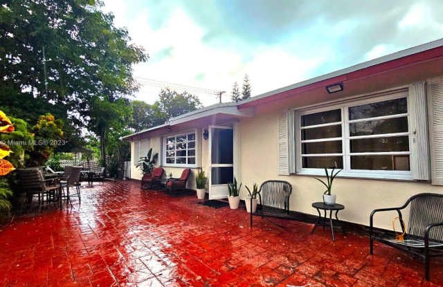 3100 SW 16th Ter - 3100 Southwest 16th Terrace, Miami, FL 33145