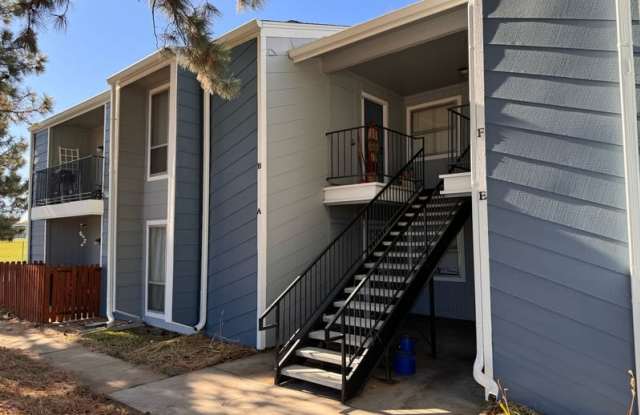 Photo of 2380 East Geddes Avenue