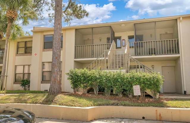 2002 BLUE HAWK COURT