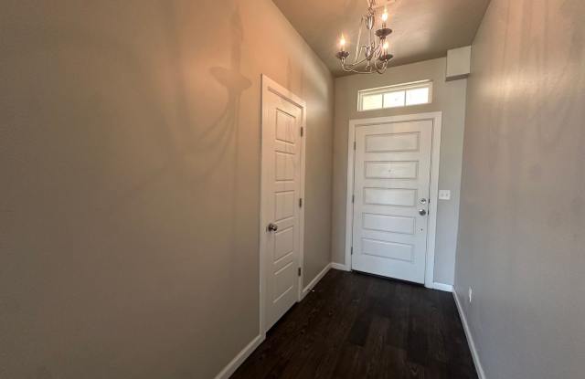 3 Bedroom 2 Bath 2 Car Garage Duplex In Moore *MOVE IN SPECIAL  Storm Shelter *