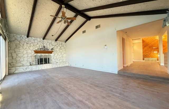 27595 Silver Lakes Pkwy