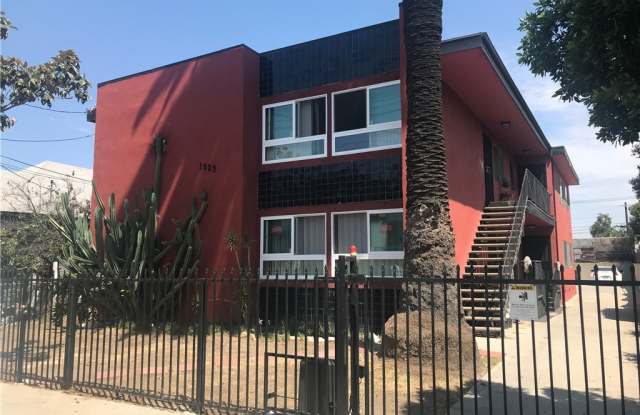 1523 W 35 Place - 1523 West 35th Place, Los Angeles, CA 90018