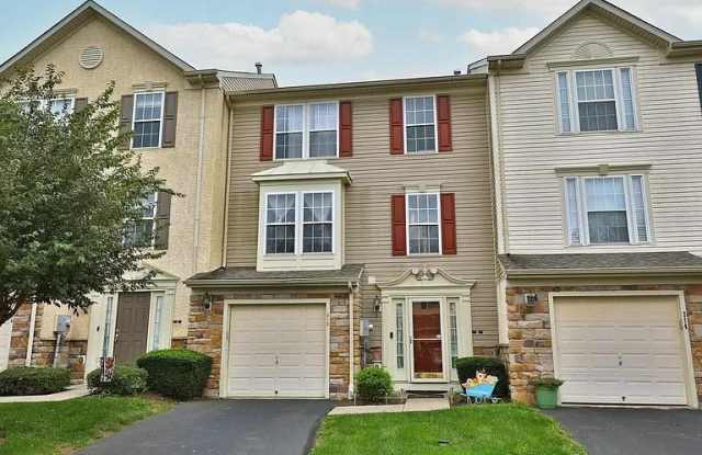 216 CREEKSIDE DRIVE