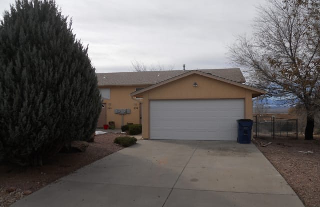 250 W. LAURUE LN - 250 Laurue, Pueblo West, CO 81007