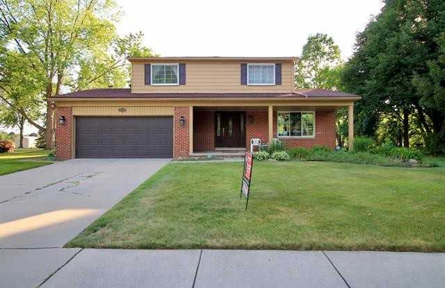 5363 English Drive