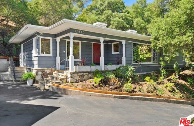 Photo of 11930 Briarvale Ln