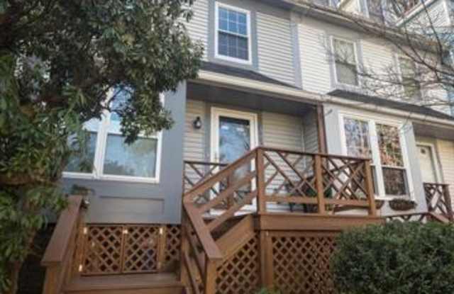 2005 Lyttonsville Road - 1