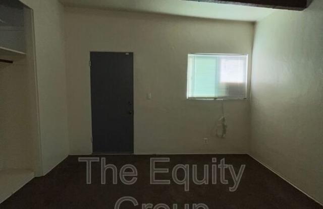 220 West Cypress Ave