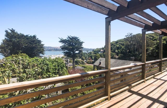 802 Spring St Unit B - 802 Spring Street, Sausalito, CA 94965