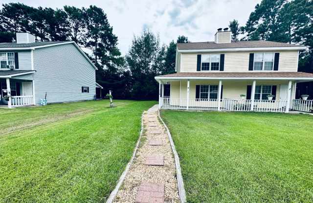 220 Plantation Rd Apt B