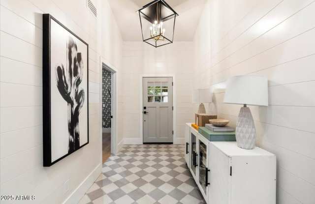 Photo of 8014 E Del Tesoro Drive