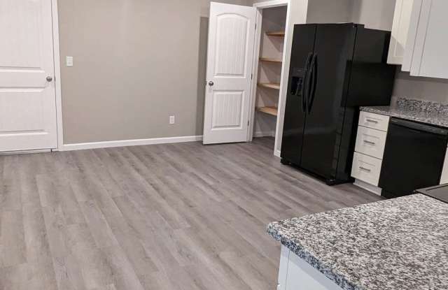 Brand-New Duplex – Available May 1, 2025!