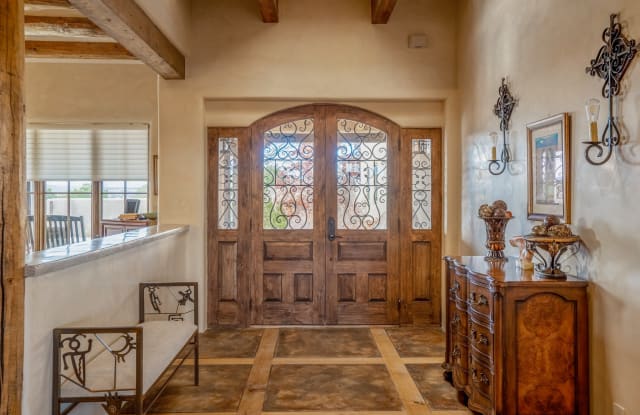 99 Paseo Aragon - 99 Paseo Aragon, Santa Fe County, NM 87506