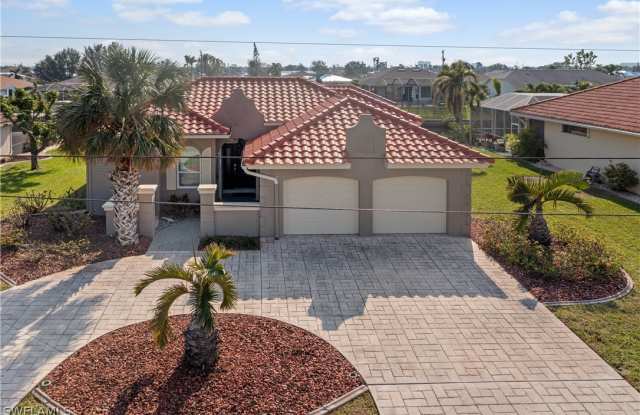 600 SW 43rd Terrace