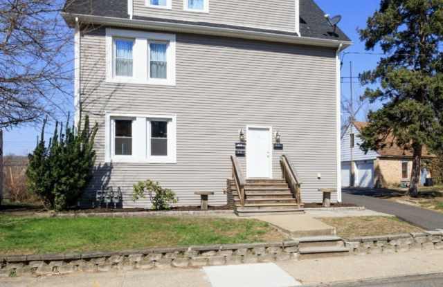 11 Columbia Street