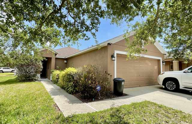 8227 Midnight Sun Ct