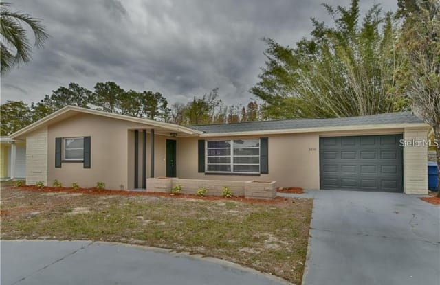 3850 MOOG ROAD - 3850 Moog Road, Beacon Square, FL 34691