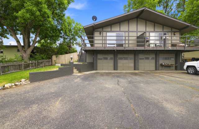 3-Bed, 2-Bath Duplex across from Lake Loveland!