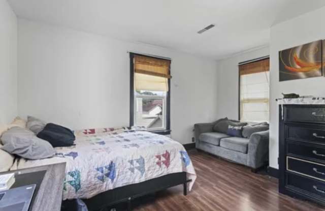 424 East Locust Street