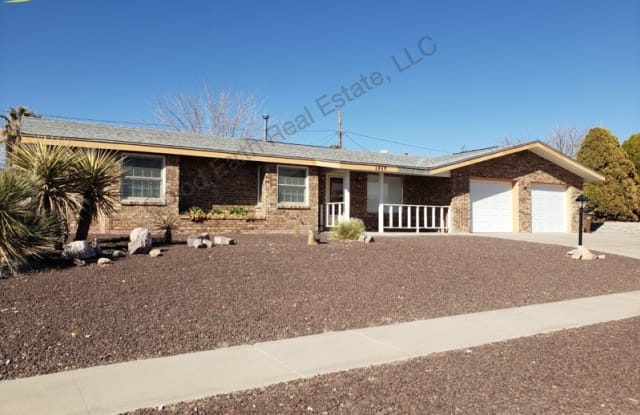 1217 Edgewood Avenue - 1217 Edgewood Avenue, Las Cruces, NM 88005