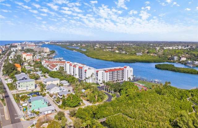 19111 VISTA BAY DRIVE