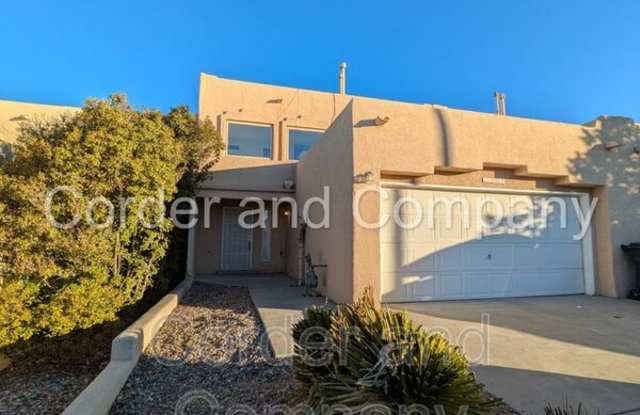 Photo of 11243 Campo Del Oso Avenue NE